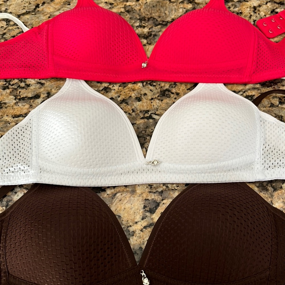 New with tags - Bra set 38A